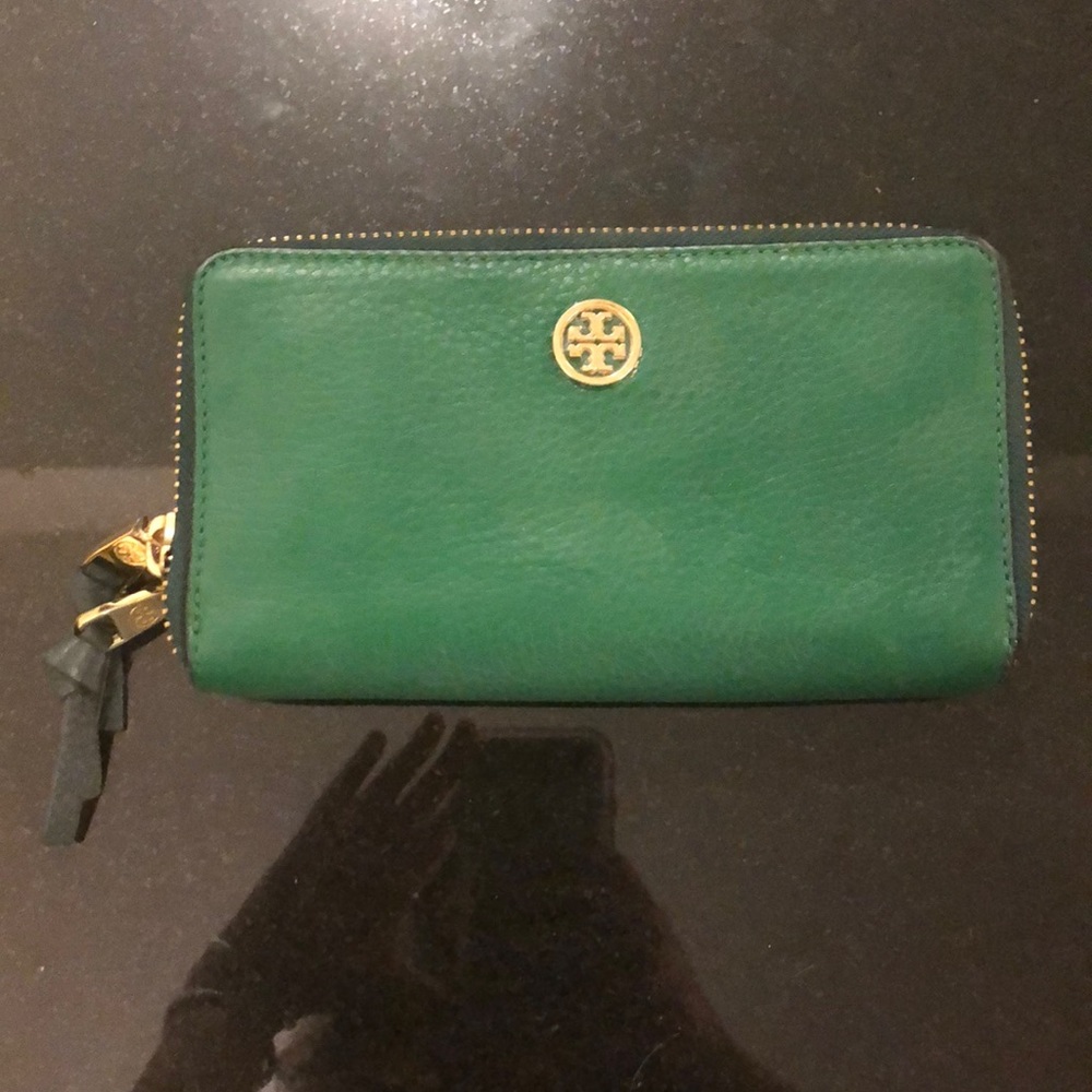 Tory Burch wallet
